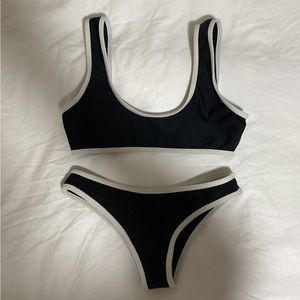 Dippin daisys bikini set